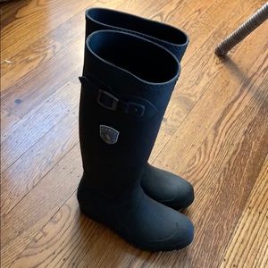 Kamik rain boots size 7